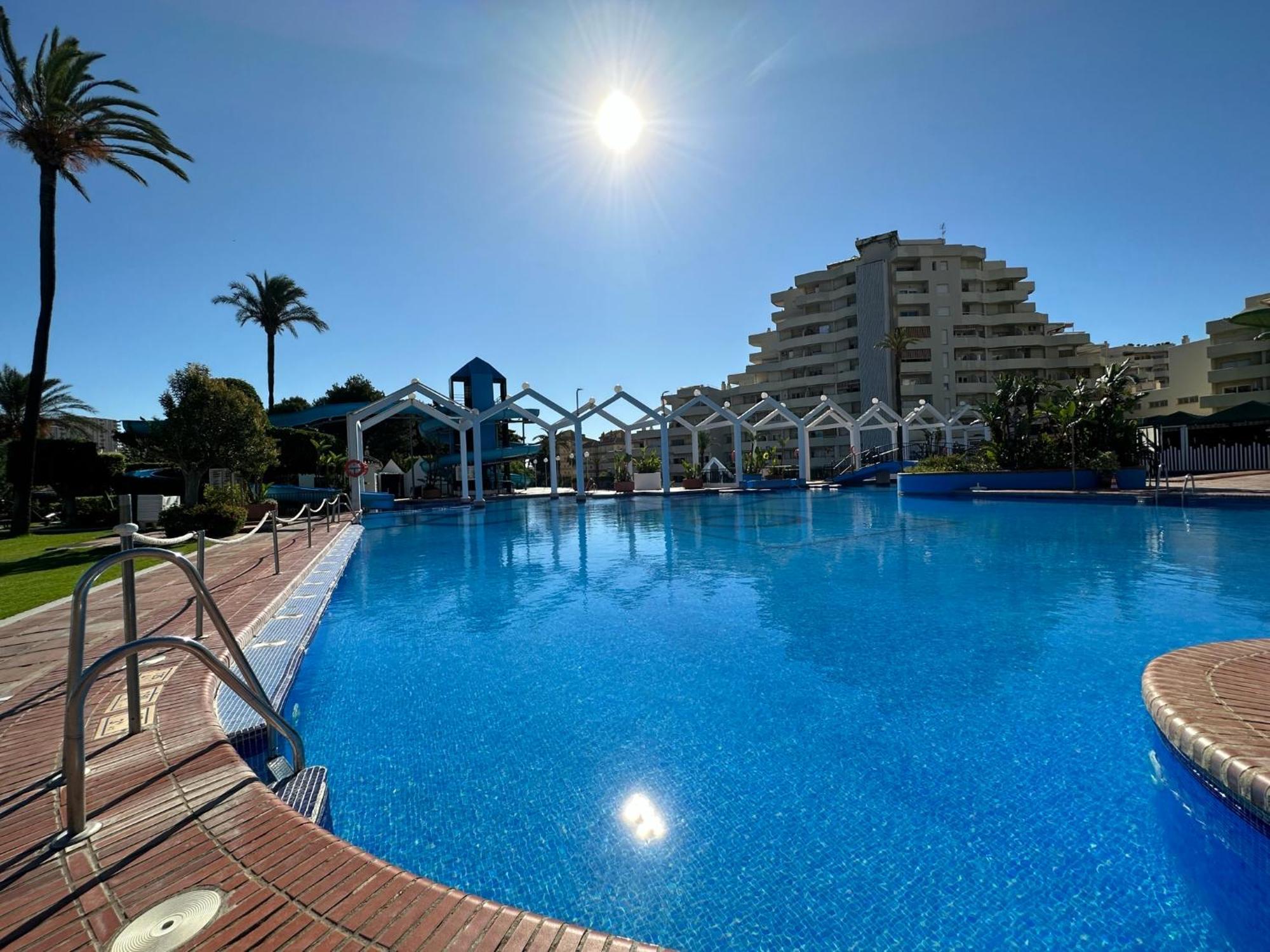 Luxury Frontal Al Mar Benalbeach Benalmádena Εξωτερικό φωτογραφία